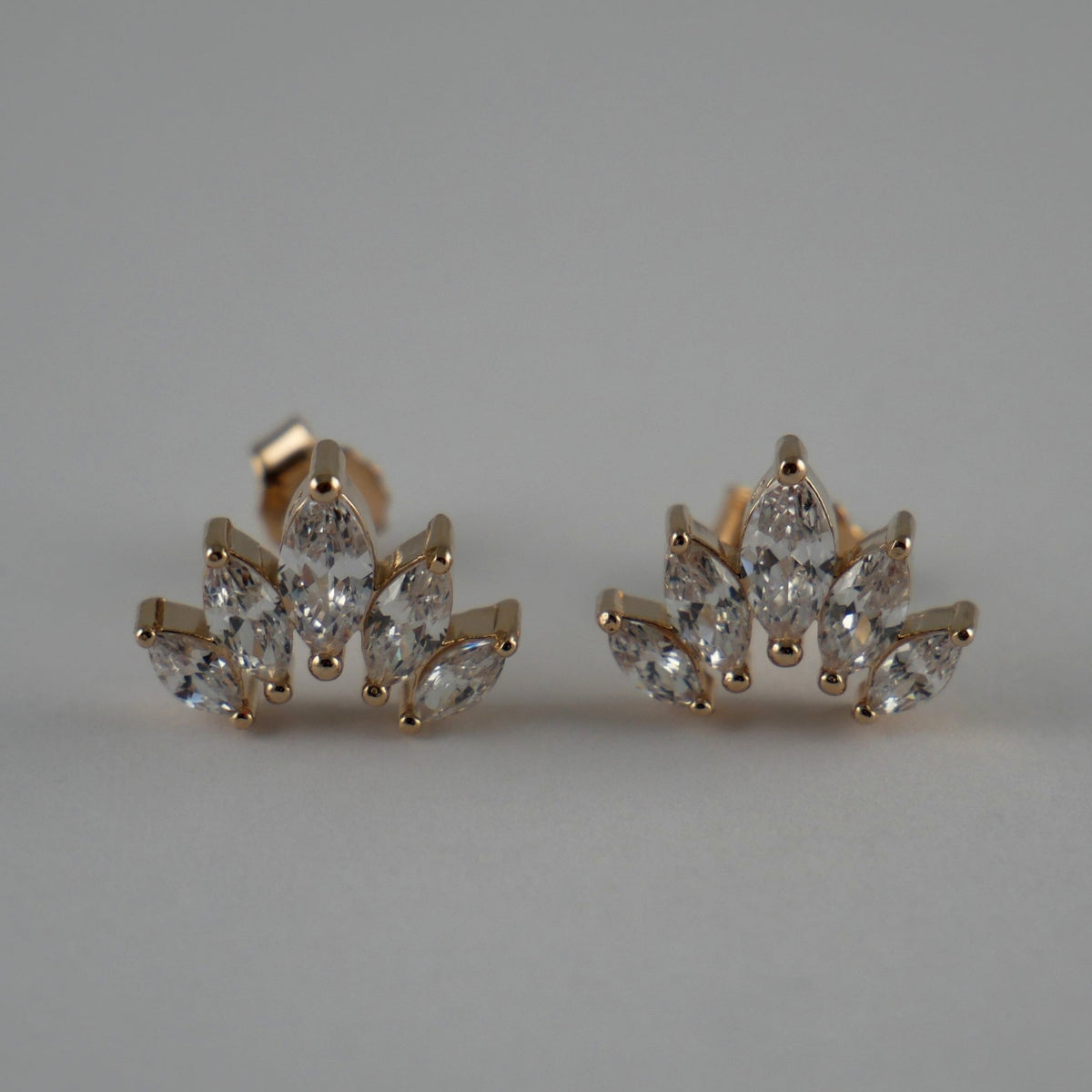 Boucles D'oreilles Puces CM - Plaqué Or 5 Microns, Motif Papillon Zircon Blanc, Argent Sterling, Neuves